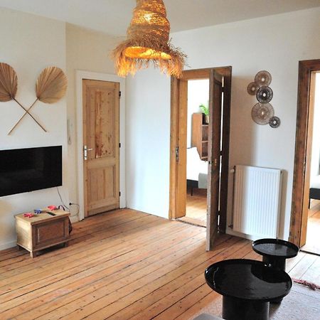 Boho Apartments - 2 Bedrooms Антверпен Экстерьер фото