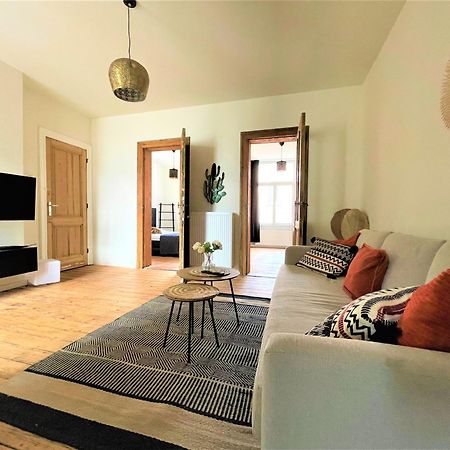 Boho Apartments - 2 Bedrooms Антверпен Экстерьер фото