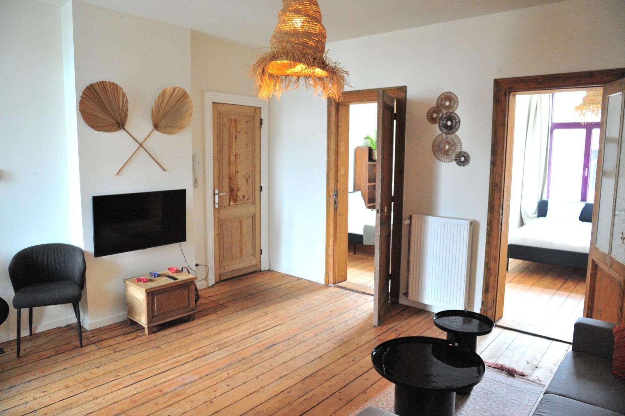 Boho Apartments - 2 Bedrooms Антверпен Экстерьер фото