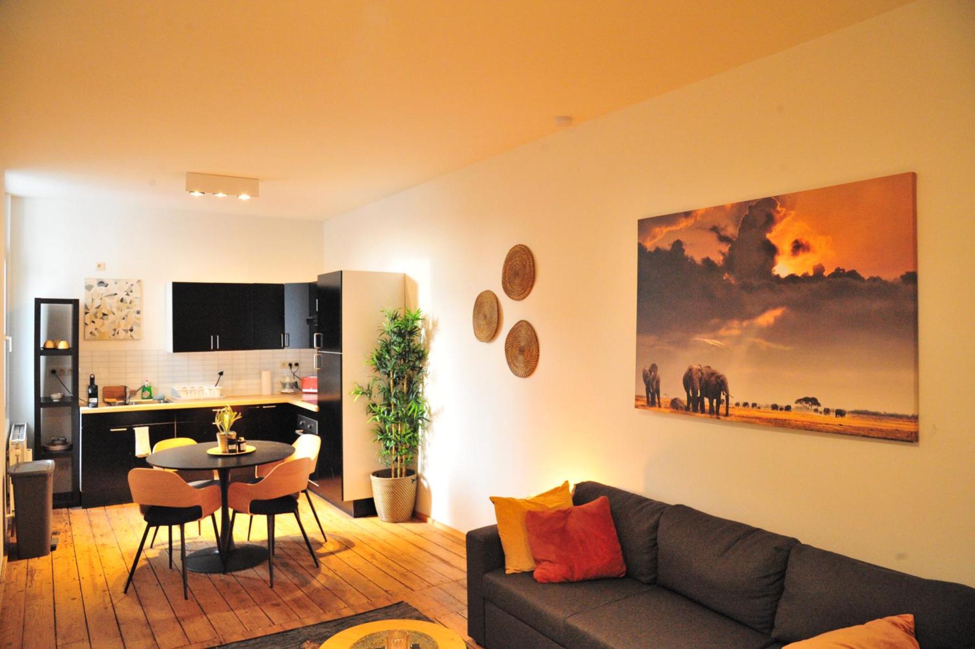 Boho Apartments - 2 Bedrooms Антверпен Экстерьер фото