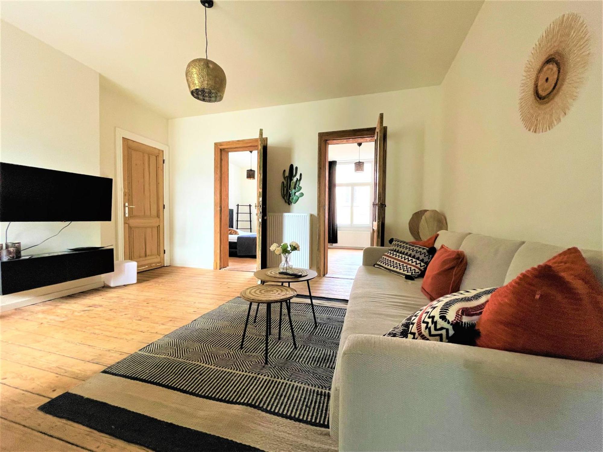 Boho Apartments - 2 Bedrooms Антверпен Экстерьер фото