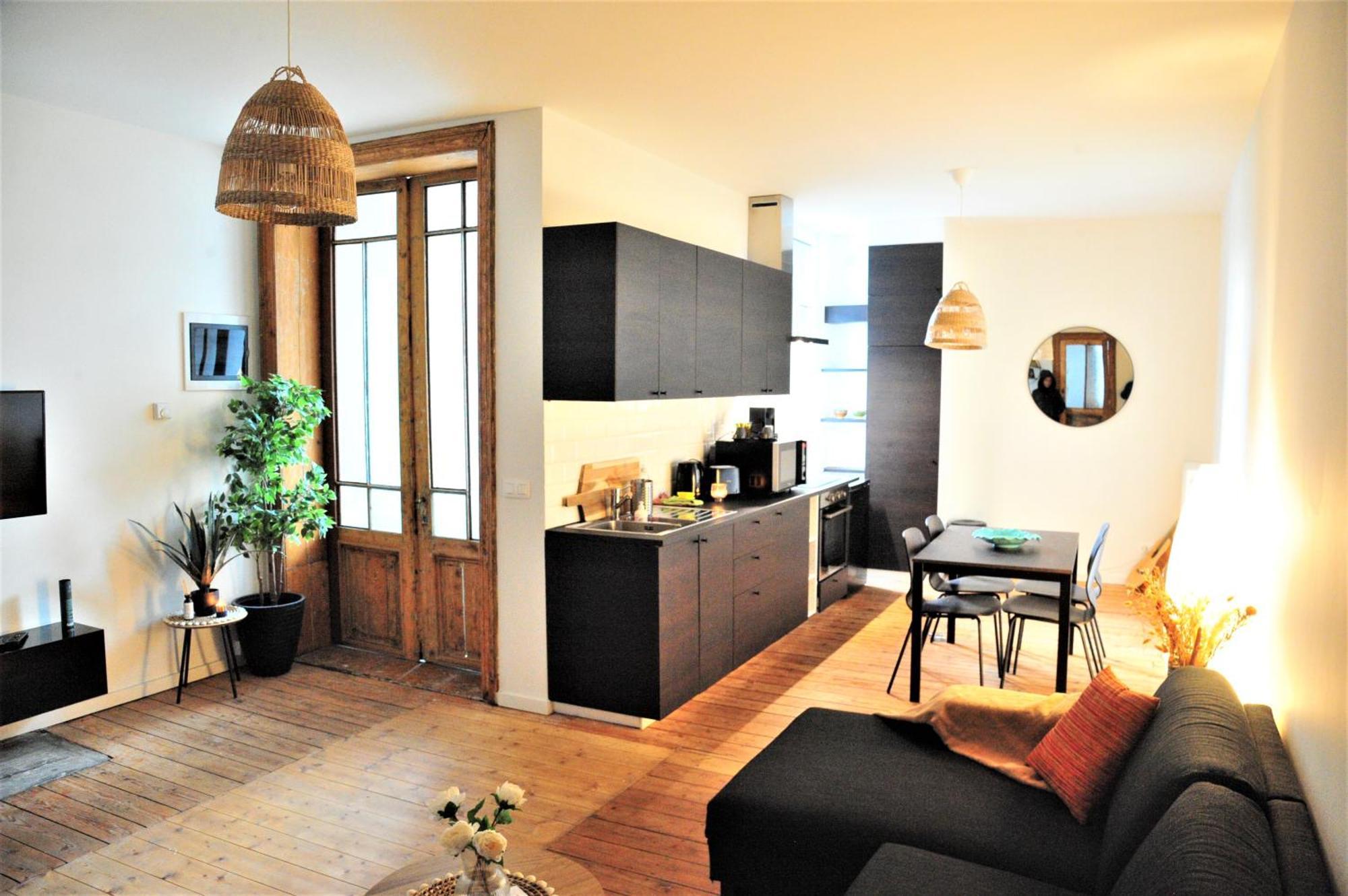 Boho Apartments - 2 Bedrooms Антверпен Экстерьер фото